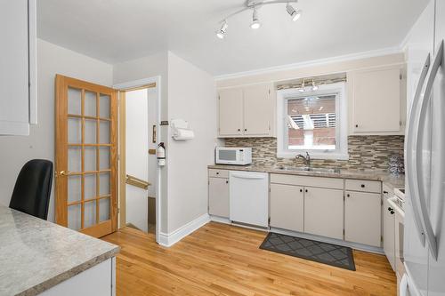 Cuisine - 79 Av. Hartford, Pointe-Claire, QC - Indoor Photo Showing Kitchen