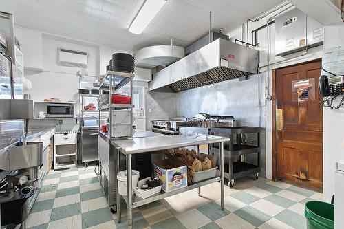 Kitchen - 2144 Route 303, Thorne, QC - Indoor Photo Showing Other Room