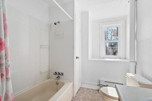Dwelling - 2144 Route 303, Thorne, QC - Indoor Photo Showing Bathroom