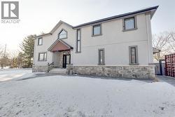 365 NEAL BOULEVARD  Windsor, ON N9G 1T5