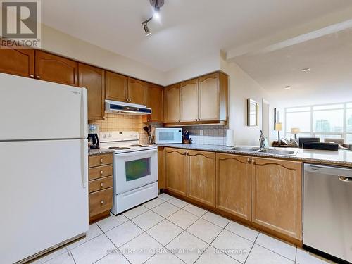 2908 - 83 Borough Drive, Toronto, ON - Indoor Photo Showing Kitchen With Double Sink