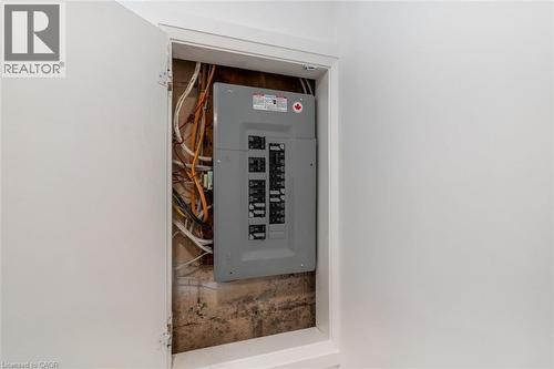 367 Hillside Avenue, Hamilton, ON -  Photo Showing Other Room