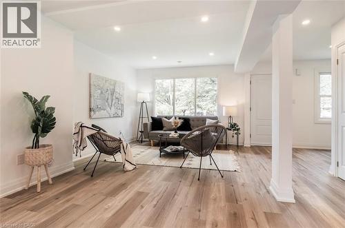 367 Hillside Avenue, Hamilton, ON - Indoor