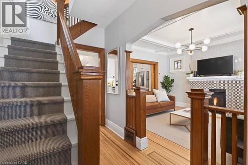 108 Rosslyn Avenue S, Hamilton, ON - Indoor Photo Showing Other Room