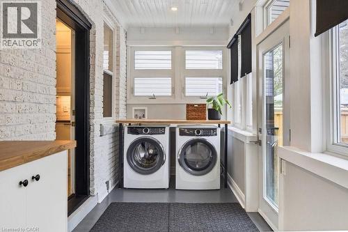 108 Rosslyn Avenue S, Hamilton, ON - Indoor Photo Showing Laundry Room
