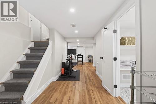108 Rosslyn Avenue S, Hamilton, ON - Indoor Photo Showing Other Room