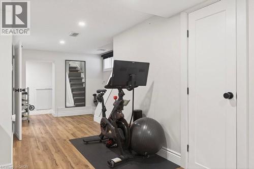 108 Rosslyn Avenue S, Hamilton, ON - Indoor Photo Showing Gym Room