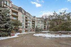 207 - 7071 BAYVIEW AVENUE  Markham, ON L3T 7Y8