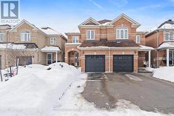 99 SNOWBERRY CRESCENT  Halton Hills, ON L7G 6M8