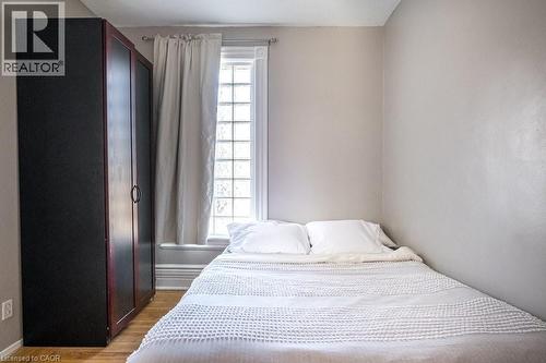 270 Queen Street S Unit# 2, Hamilton, ON - Indoor Photo Showing Bedroom