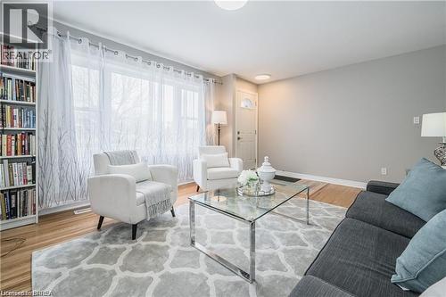 Living area - 426 Highland Road E Unit# A, Kitchener, ON - Indoor Photo Showing Living Room