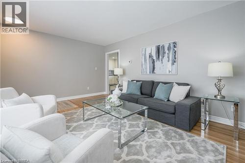 Living room - 426 Highland Road E Unit# A, Kitchener, ON - Indoor Photo Showing Living Room