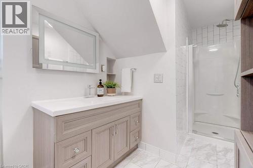 550 Hughson Street N, Hamilton, ON - Indoor Photo Showing Bathroom