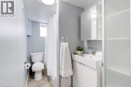 550 Hughson Street N, Hamilton, ON - Indoor Photo Showing Bathroom