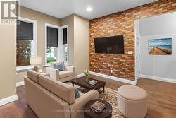 B - 56 YARMOUTH STREET  Guelph (Downtown), ON N1H 4G3