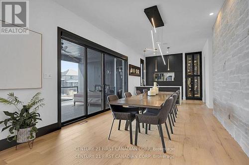 1741 Upper West Avenue, London South (South B), ON - Indoor Photo Showing Dining Room