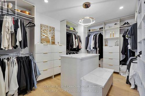 1741 Upper West Avenue, London South (South B), ON - Indoor With Storage