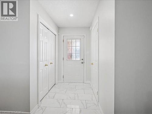 82 Ralgreen Crescent, Kitchener, ON 