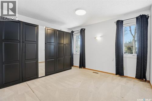 39 Peart Crescent, Regina, SK - Indoor Photo Showing Other Room