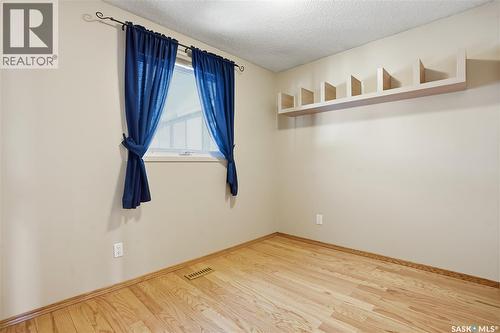 39 Peart Crescent, Regina, SK - Indoor Photo Showing Other Room