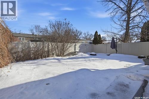 39 Peart Crescent, Regina, SK - Outdoor