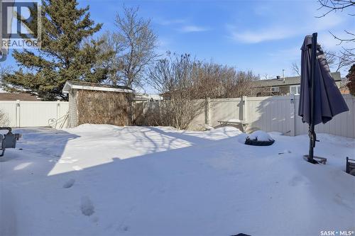 39 Peart Crescent, Regina, SK - Outdoor