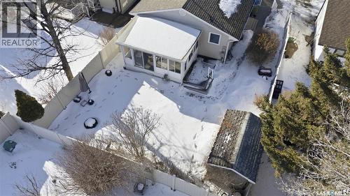 39 Peart Crescent, Regina, SK - Outdoor