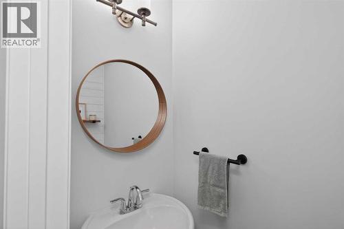 61 Auburn Meadows View Se, Calgary, AB - Indoor Photo Showing Bathroom