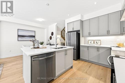 16 Singhampton Road, Vaughan, ON - Indoor Photo Showing Kitchen With Double Sink With Upgraded Kitchen