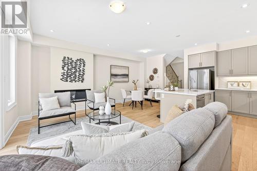 16 Singhampton Road, Vaughan, ON - Indoor Photo Showing Living Room