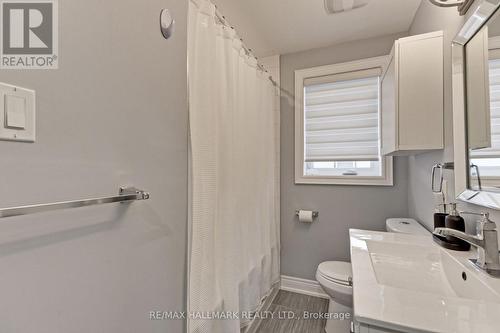 13 Patrick Drive, Aurora, ON - Indoor Photo Showing Bathroom