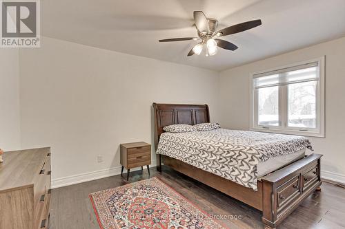 13 Patrick Drive, Aurora, ON - Indoor Photo Showing Bedroom