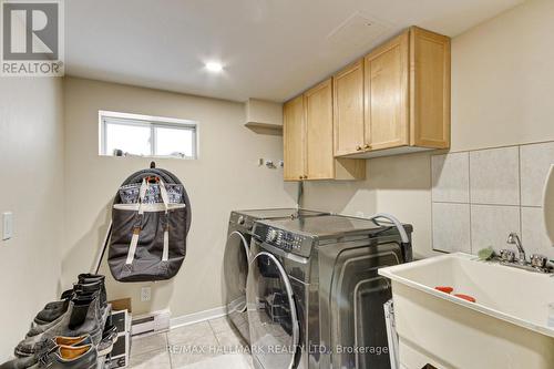 13 Patrick Drive, Aurora, ON - Indoor Photo Showing Laundry Room