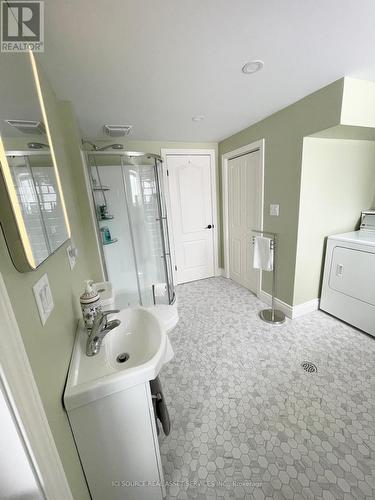 4113 Aberdeen Road, Lincoln, ON - Indoor Photo Showing Laundry Room