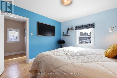 960 Gladstone Avenue, Ottawa, ON - Indoor Photo Showing Bedroom