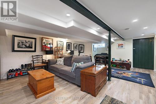 960 Gladstone Avenue, Ottawa, ON - Indoor Photo Showing Living Room