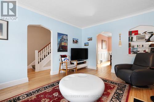 960 Gladstone Avenue, Ottawa, ON - Indoor Photo Showing Living Room