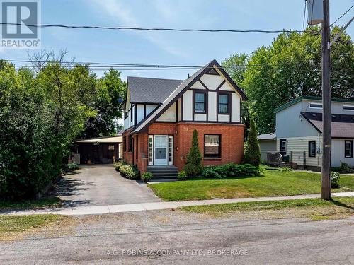 52 CHARLES STREET  Port Colborne (Main Street), ON L3K 3R4