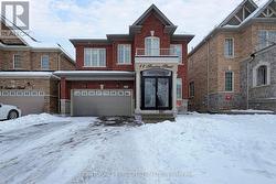 11 SINATRA STREET  Brampton, ON L6R 4B3