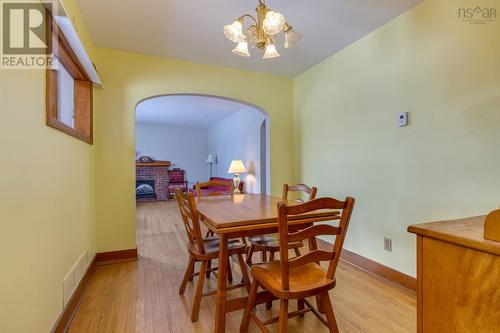 24 Penhorn Drive, Dartmouth, NS - Indoor Photo Showing Dining Room