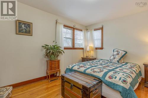 24 Penhorn Drive, Dartmouth, NS - Indoor Photo Showing Bedroom
