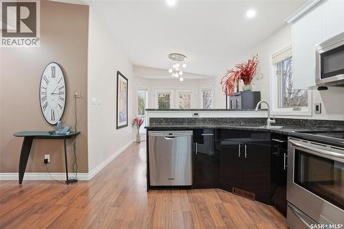 2804 St Andrews Road, Regina, SK - Indoor Photo Showing Kitchen