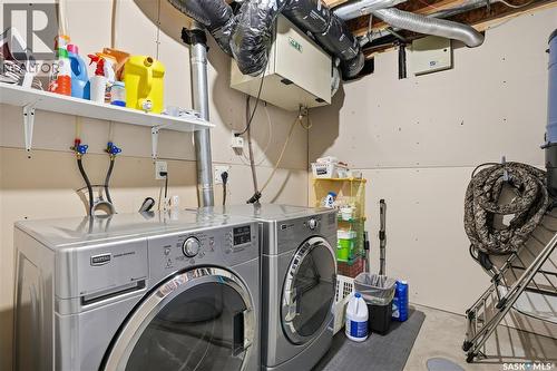 2804 St Andrews Road, Regina, SK - Indoor Photo Showing Laundry Room