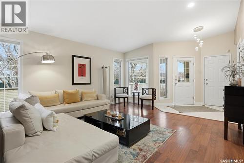 2804 St Andrews Road, Regina, SK - Indoor Photo Showing Living Room