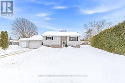 22 JAMES STREET  Petawawa, ON K8H 3B5