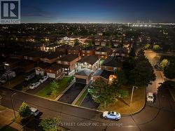 34 LAMP CRESCENT  Vaughan, ON L4L 6J9