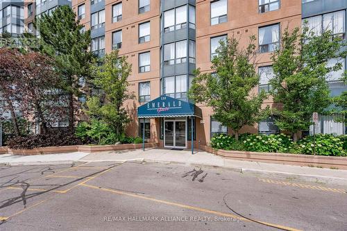 507 - 135 HILLCREST AVENUE  Mississauga, ON L5B 4B1