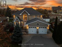 70 APPLEWOOD CRESCENT  Whitby, ON L1N 2E6