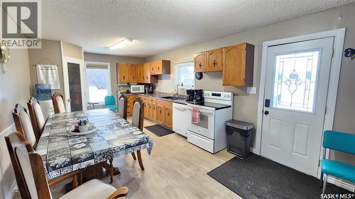 24 Railway Avenue, Meota Rm No.468, SK - Indoor