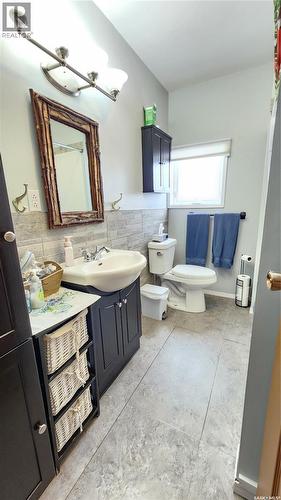 24 Railway Avenue, Meota Rm No.468, SK - Indoor Photo Showing Bathroom
